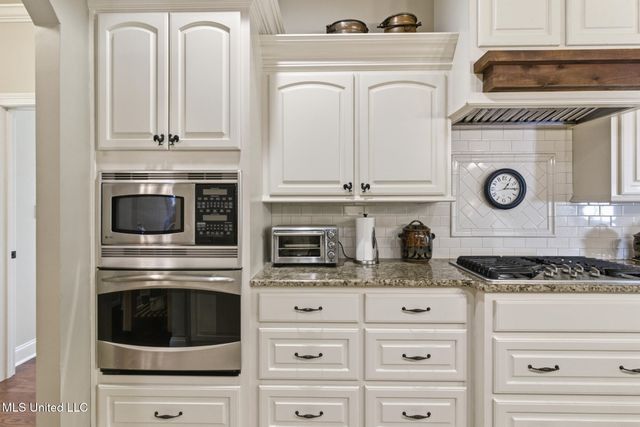 2 Pin Oak Point, Petal, MS 39465