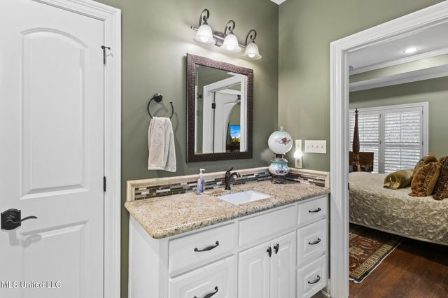 2 Pin Oak Point, Petal, MS 39465