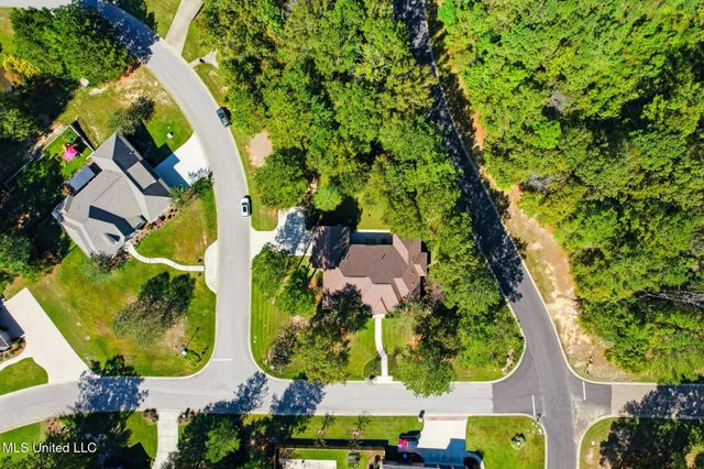 2 Pin Oak Point, Petal, MS 39465