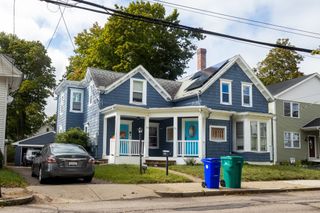 35 Peck St, Attleboro, MA 02703