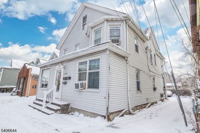 542 Ringwood Ave, Wanaque Boro, NJ 07465