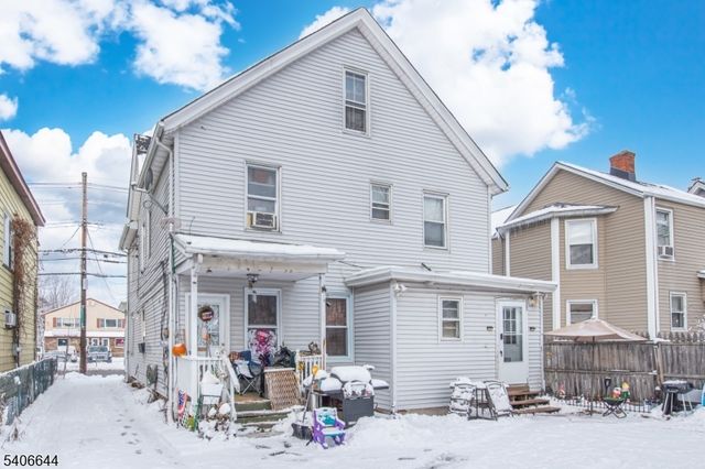 542 Ringwood Ave, Wanaque Boro, NJ 07465