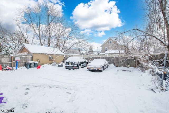 542 Ringwood Ave, Wanaque Boro, NJ 07465