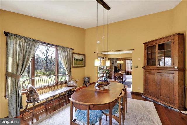 211 ORCHARD RD, Fleetwood, PA 19522