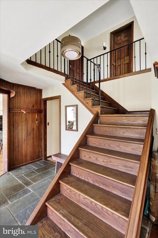 211 ORCHARD RD, Fleetwood, PA 19522