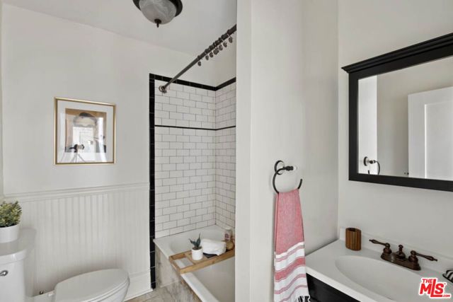 1007 Sanborn Avenue, Los Angeles, CA 90029