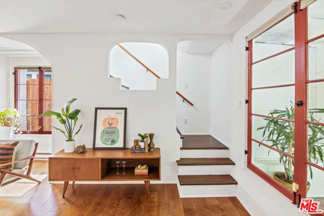 1007 Sanborn Avenue, Los Angeles, CA 90029