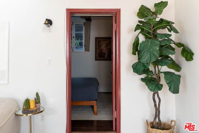 1007 Sanborn Avenue, Los Angeles, CA 90029