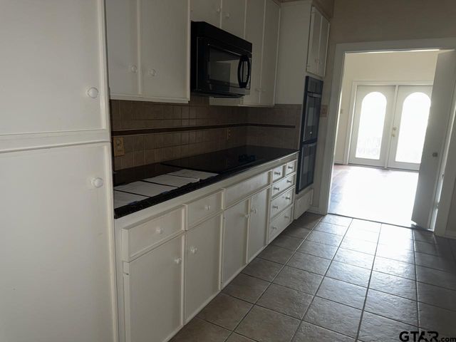 1022 Troup Highway, Tyler, TX 75701