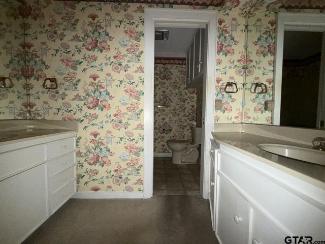 1022 Troup Highway, Tyler, TX 75701