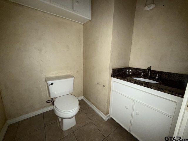 1022 Troup Highway, Tyler, TX 75701