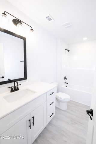 5023 Parkbrook Cove, Panama City, FL 32404