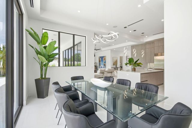 261 NW 8th Street, Boca Raton, FL 33432