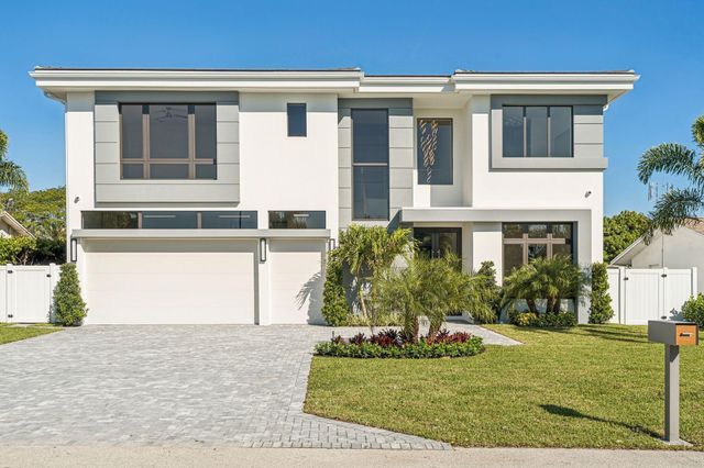 261 NW 8th Street, Boca Raton, FL 33432