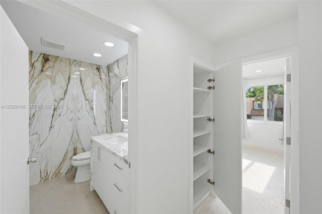 22384 Thousand Pines Lane, Boca Raton, FL 33428