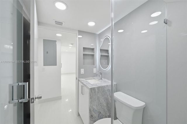 22384 Thousand Pines Lane, Boca Raton, FL 33428