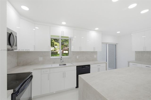 22384 Thousand Pines Lane, Boca Raton, FL 33428