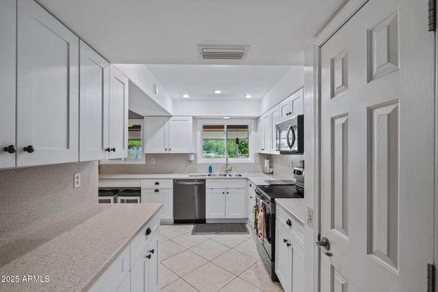 13038 W FOXFIRE Drive, Sun City West, AZ 85375