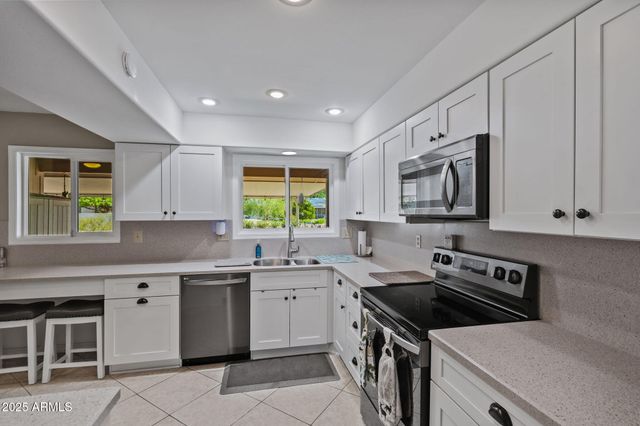 13038 W FOXFIRE Drive, Sun City West, AZ 85375