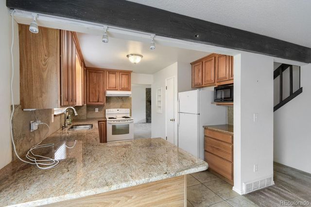 9047 E Chenango Avenue, Greenwood Village, CO 80111