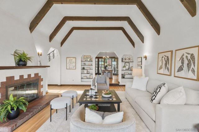 3638 Plumosa Drive, San Diego, CA 92106