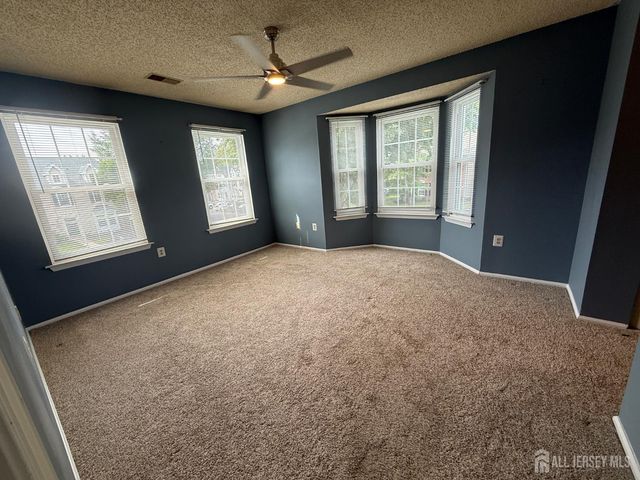 382 Hadleigh Lane, North Brunswick, NJ 08902