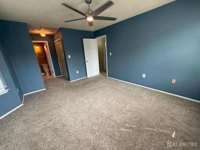 382 Hadleigh Lane, North Brunswick, NJ 08902