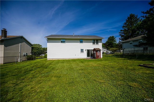 514 Woodburne Drive, Utica, NY 13502