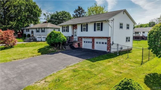 514 Woodburne Drive, Utica, NY 13502