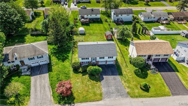 514 Woodburne Drive, Utica, NY 13502