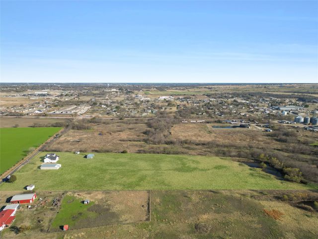 846 Old Tioga Road, Gunter, TX 75058