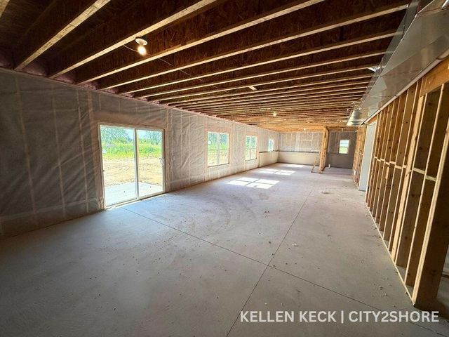 11338 Bancroft Way, Alto, MI 49302