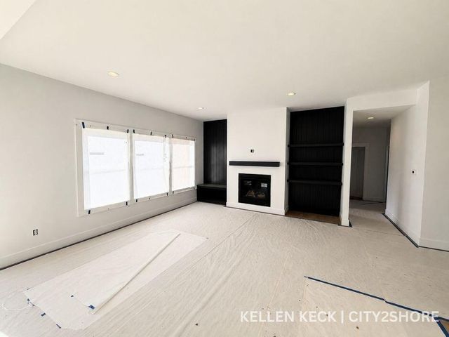 11338 Bancroft Way, Alto, MI 49302
