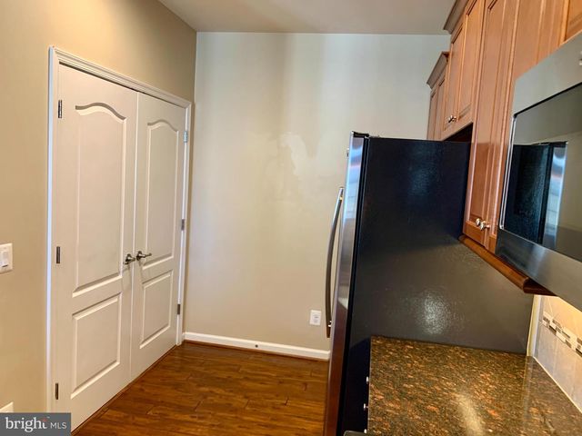 42602 HARDAGE TER, Ashburn, VA 20148