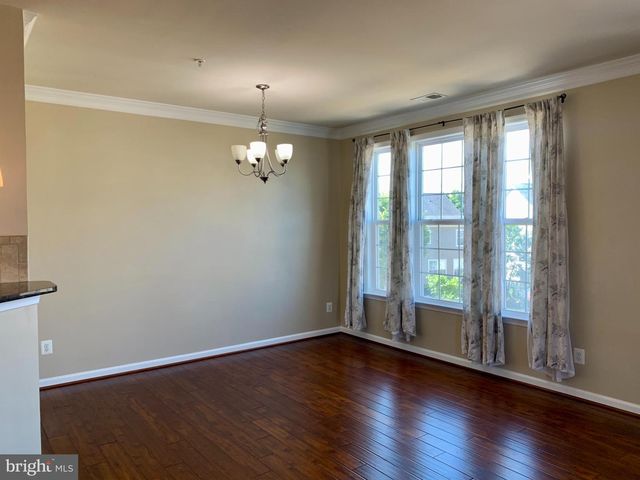 42602 HARDAGE TER, Ashburn, VA 20148