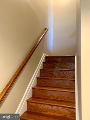 42602 HARDAGE TER, Ashburn, VA 20148