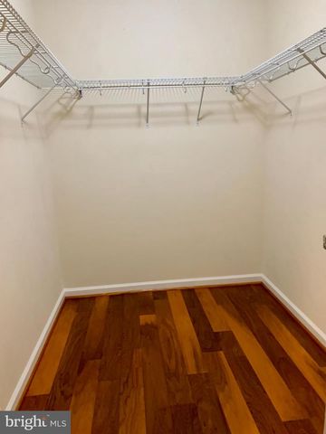42602 HARDAGE TER, Ashburn, VA 20148