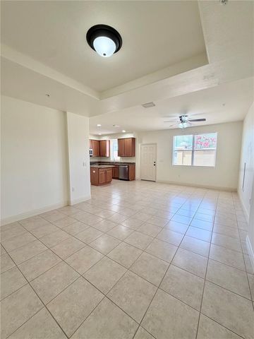 2404 BELLA VISTA DRIVE, Davenport, FL 33897