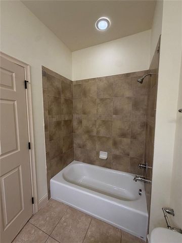 2404 BELLA VISTA DRIVE, Davenport, FL 33897
