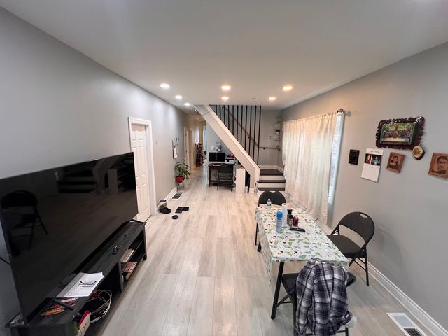 5933 S RICHMOND Street, Chicago, IL 60629