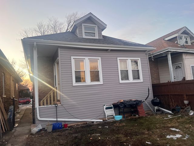 5933 S RICHMOND Street, Chicago, IL 60629