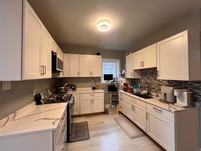 5933 S RICHMOND Street, Chicago, IL 60629