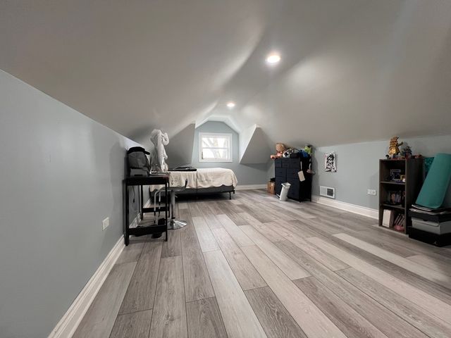 5933 S RICHMOND Street, Chicago, IL 60629