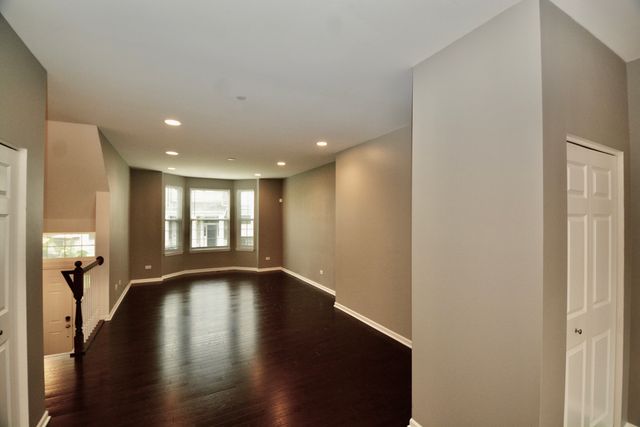 2953 Madison Drive 2953, Naperville, IL 60564