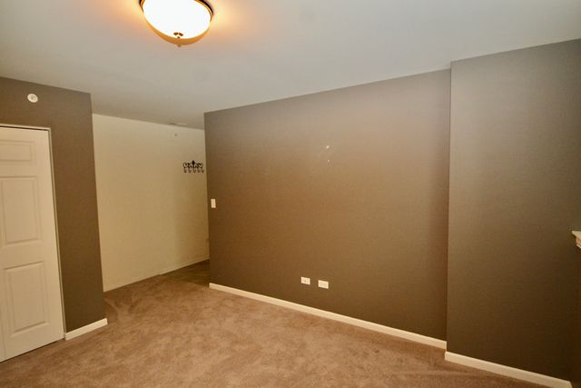 2953 Madison Drive 2953, Naperville, IL 60564