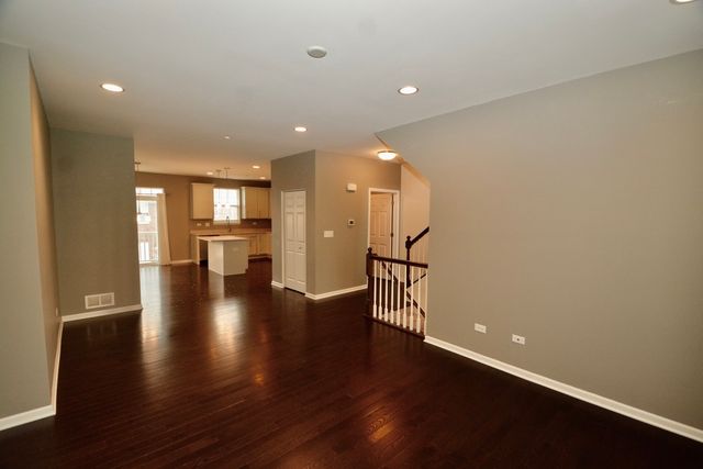 2953 Madison Drive 2953, Naperville, IL 60564