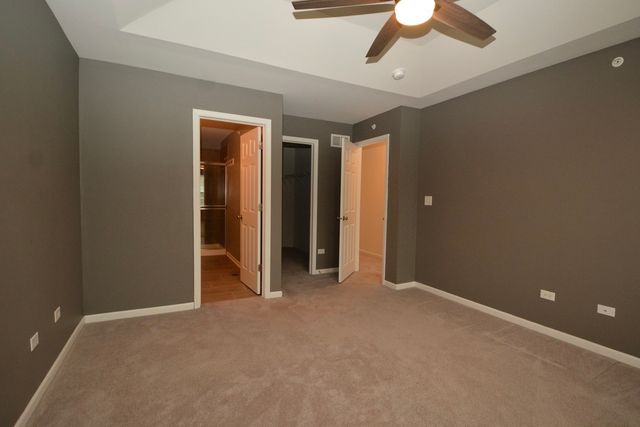 2953 Madison Drive 2953, Naperville, IL 60564