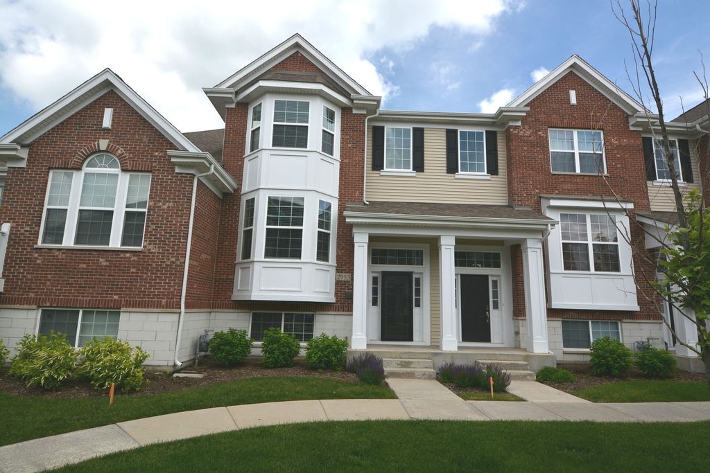 2953 Madison Drive 2953, Naperville, IL 60564