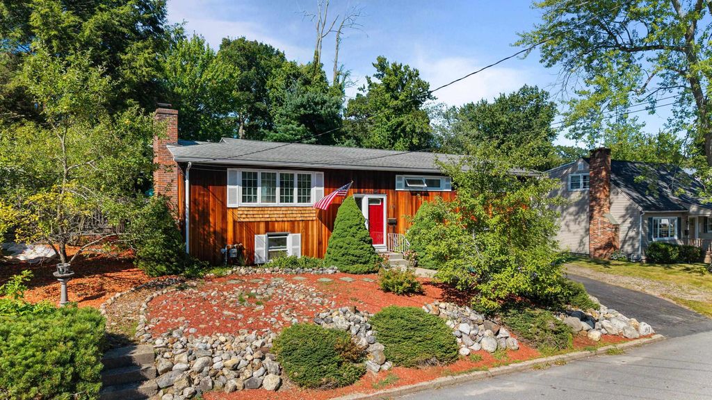 148 Dave Street, Manchester, NH 03104