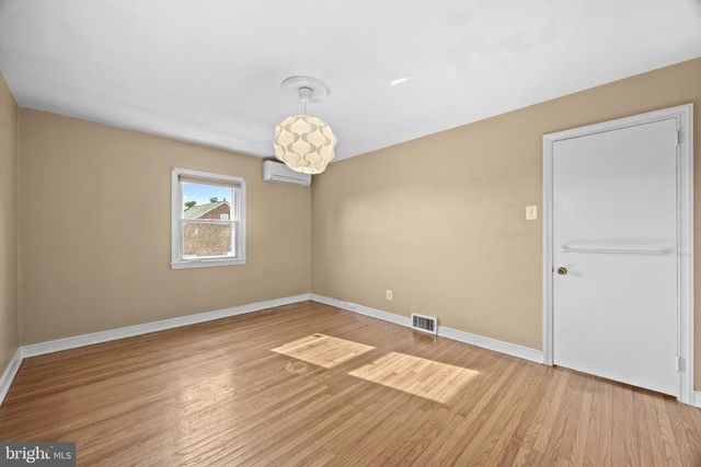 37 DEWEY RD, Cheltenham, PA 19012